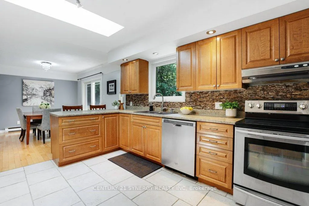 Photo 11 of 1106 Dunning Road, Ottawa, Cumberland Ridge — HOMEH