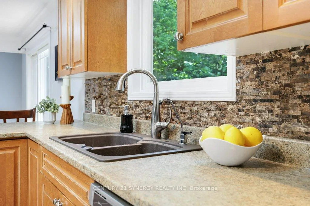Photo 12 of 1106 Dunning Road, Ottawa, Cumberland Ridge — HOMEH