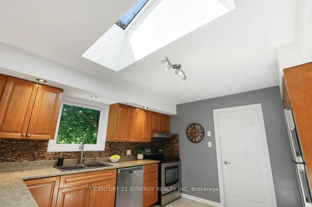 Photo 15 of 1106 Dunning Road, Ottawa, Cumberland Ridge — HOMEH