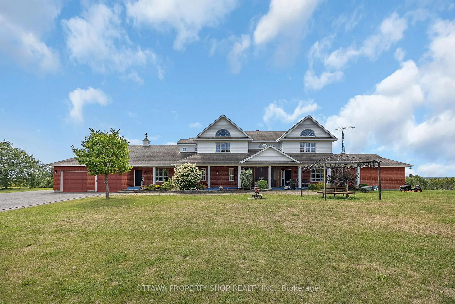 Front of 3057 Greenland Road
