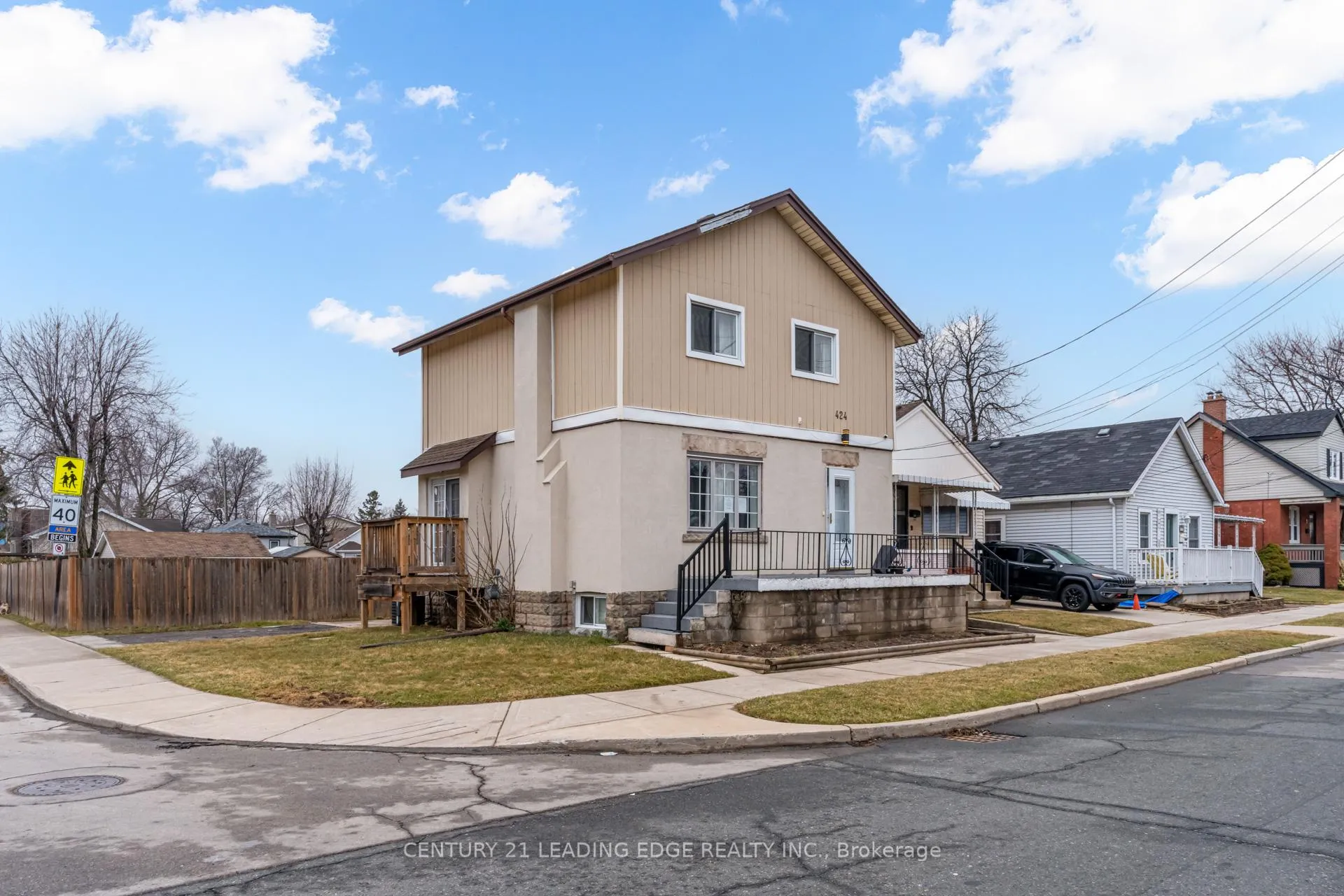 Photo 1 of 424 Upper Wentworth Street, Hamilton, Inch Park — HOMEH