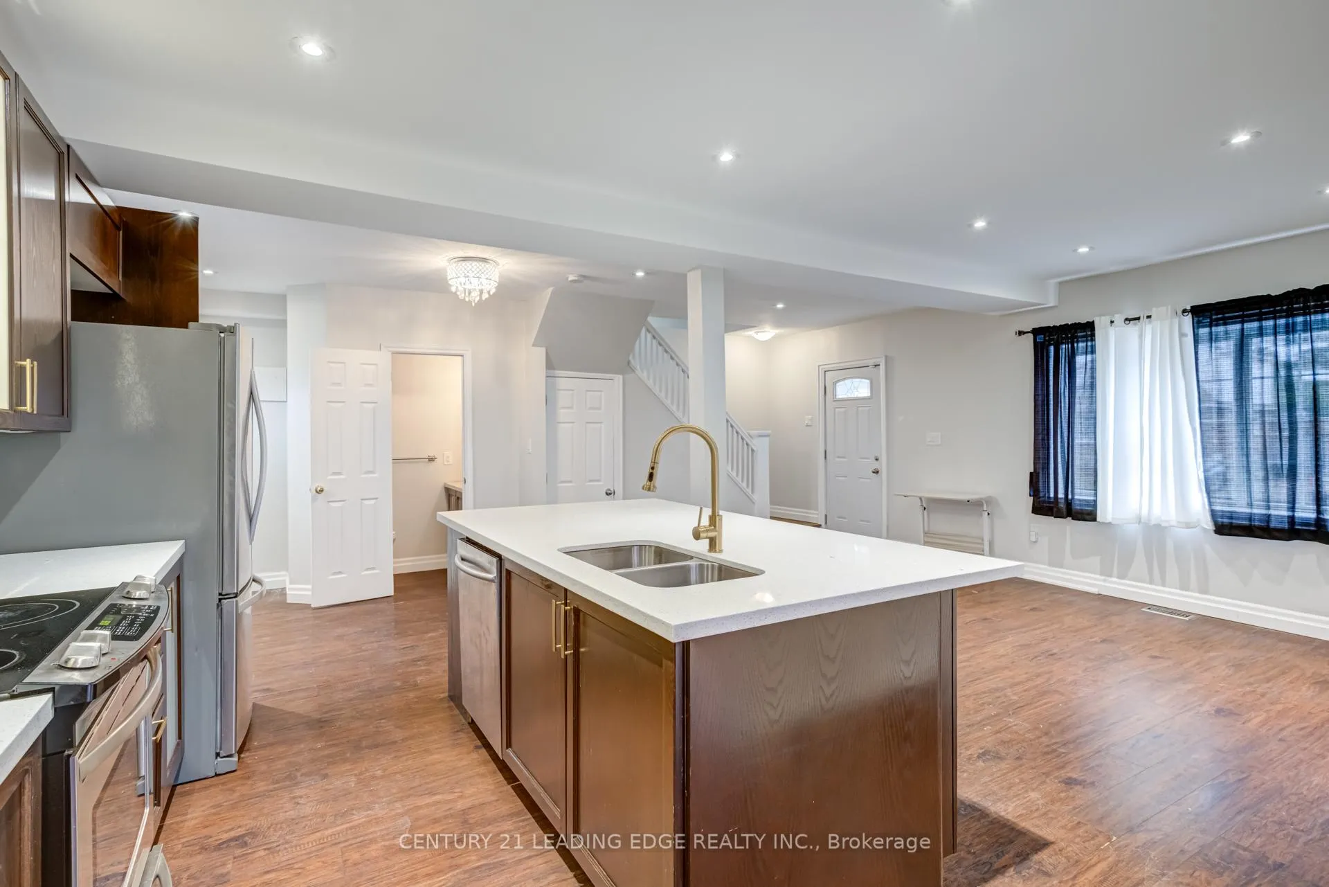 Photo 14 of 424 Upper Wentworth Street, Hamilton, Inch Park — HOMEH
