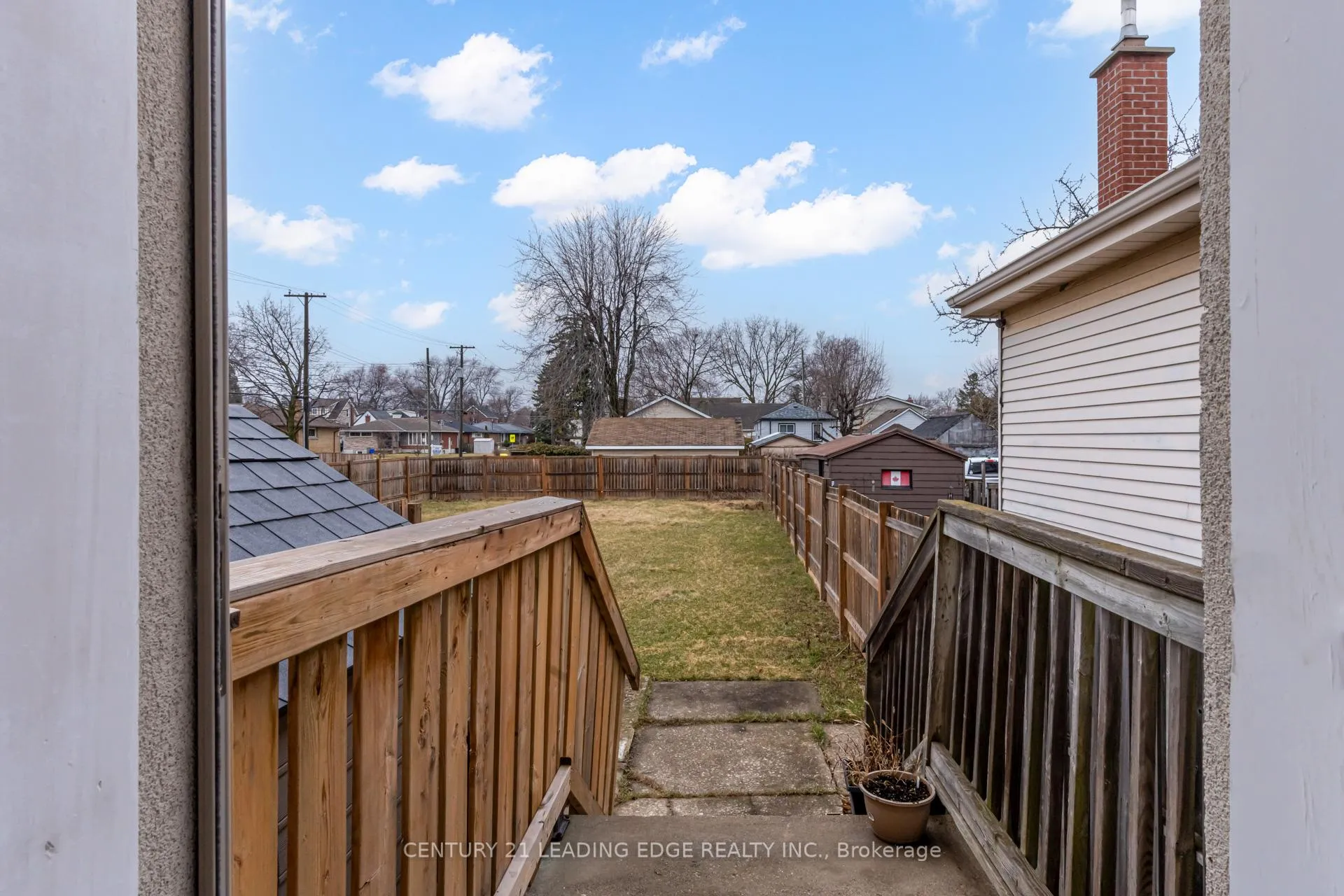 Photo 16 of 424 Upper Wentworth Street, Hamilton, Inch Park — HOMEH