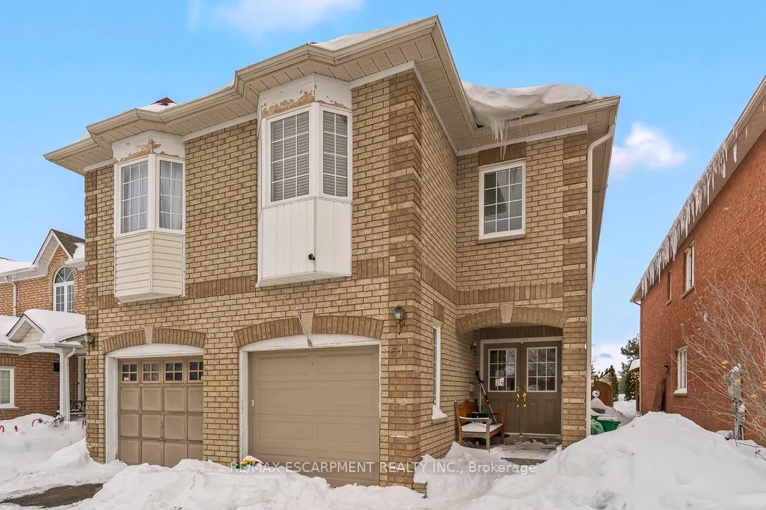 Photo 1 of 51 Olde Town Road, Brampton, Fletcher's Creek Village — HOMEH