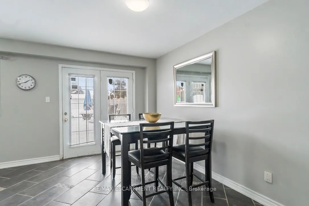 Photo 14 of 51 Olde Town Road, Brampton, Fletcher's Creek Village — HOMEH