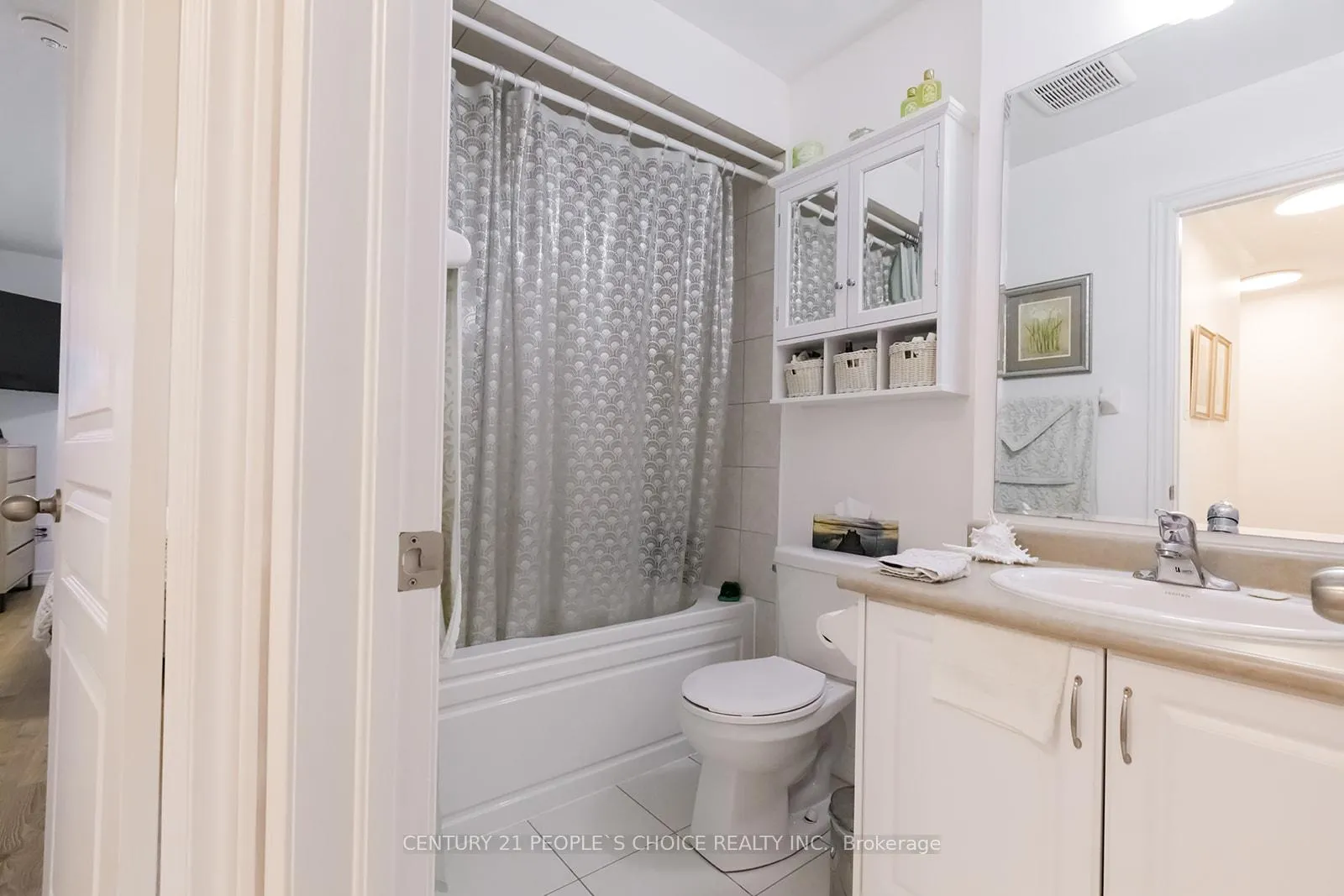 Photo 23 of 102 Roy Grove Way, Markham, Greensborough — HOMEH