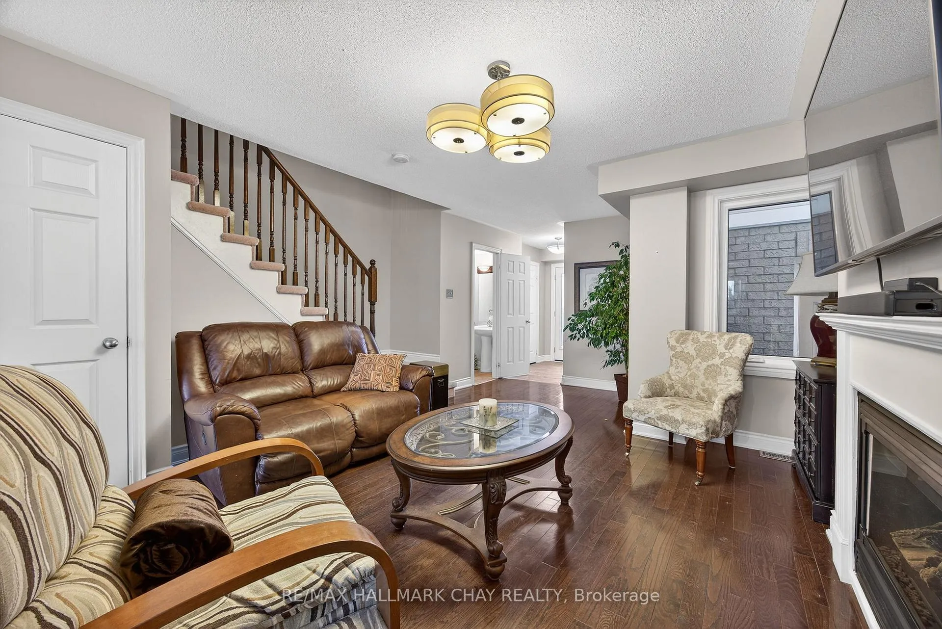 Photo 6 of 41 Winchester Terrace, Barrie, Rural Barrie Southeast — HOMEH