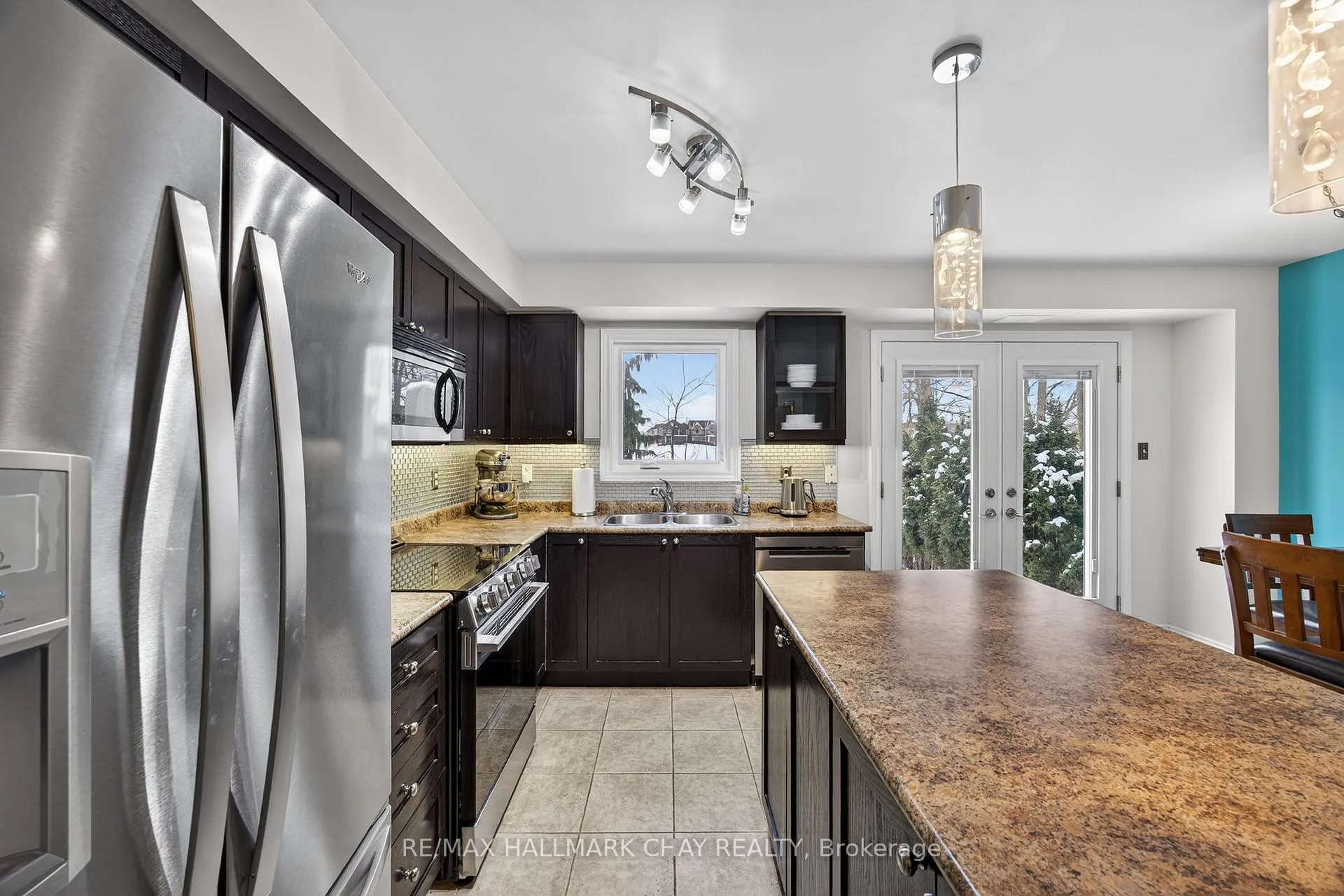 Photo 9 of 41 Winchester Terrace, Barrie, Rural Barrie Southeast — HOMEH