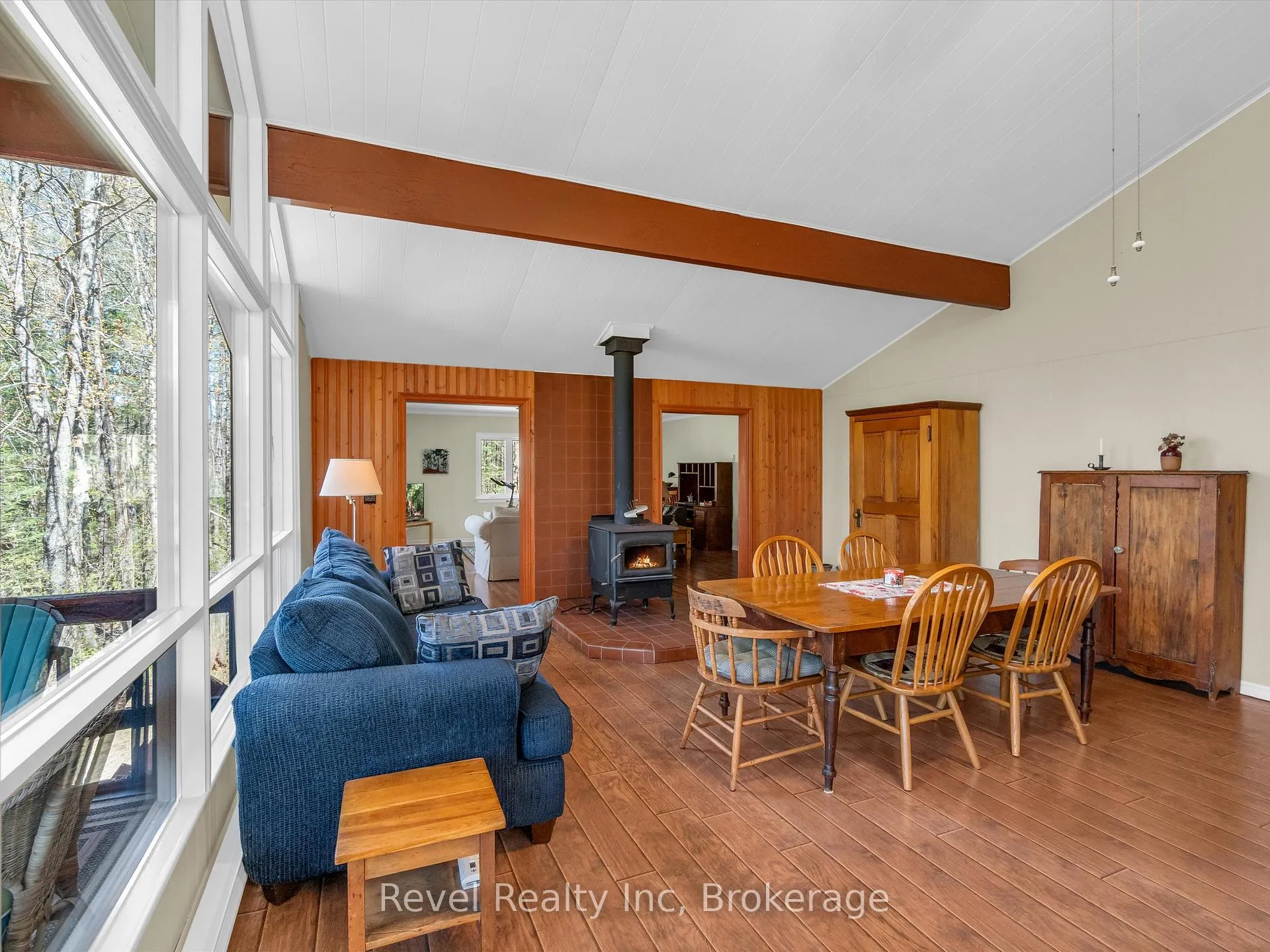 Photo 8 of 1234 Miriam Drive, Bracebridge, Oakley — HOMEH