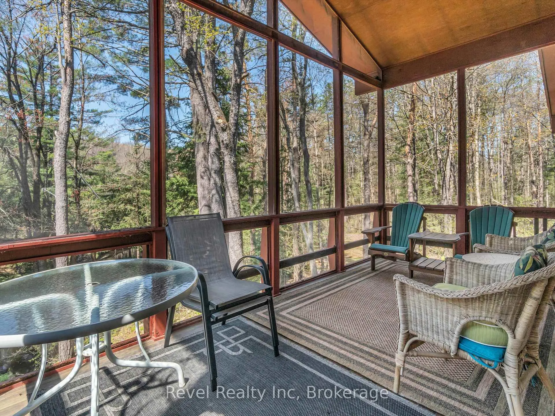Photo 11 of 1234 Miriam Drive, Bracebridge, Oakley — HOMEH