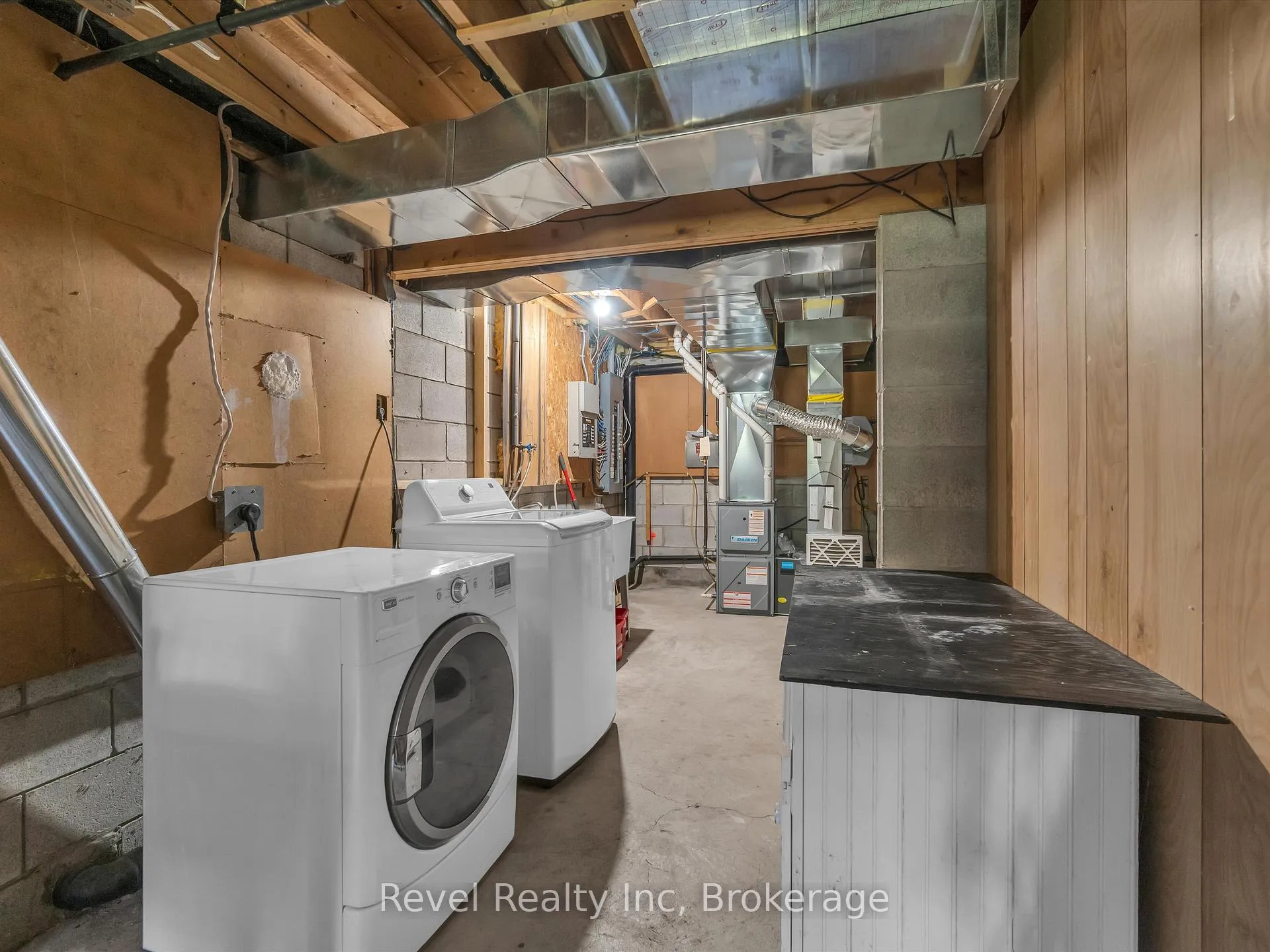 Photo 22 of 1234 Miriam Drive, Bracebridge, Oakley — HOMEH