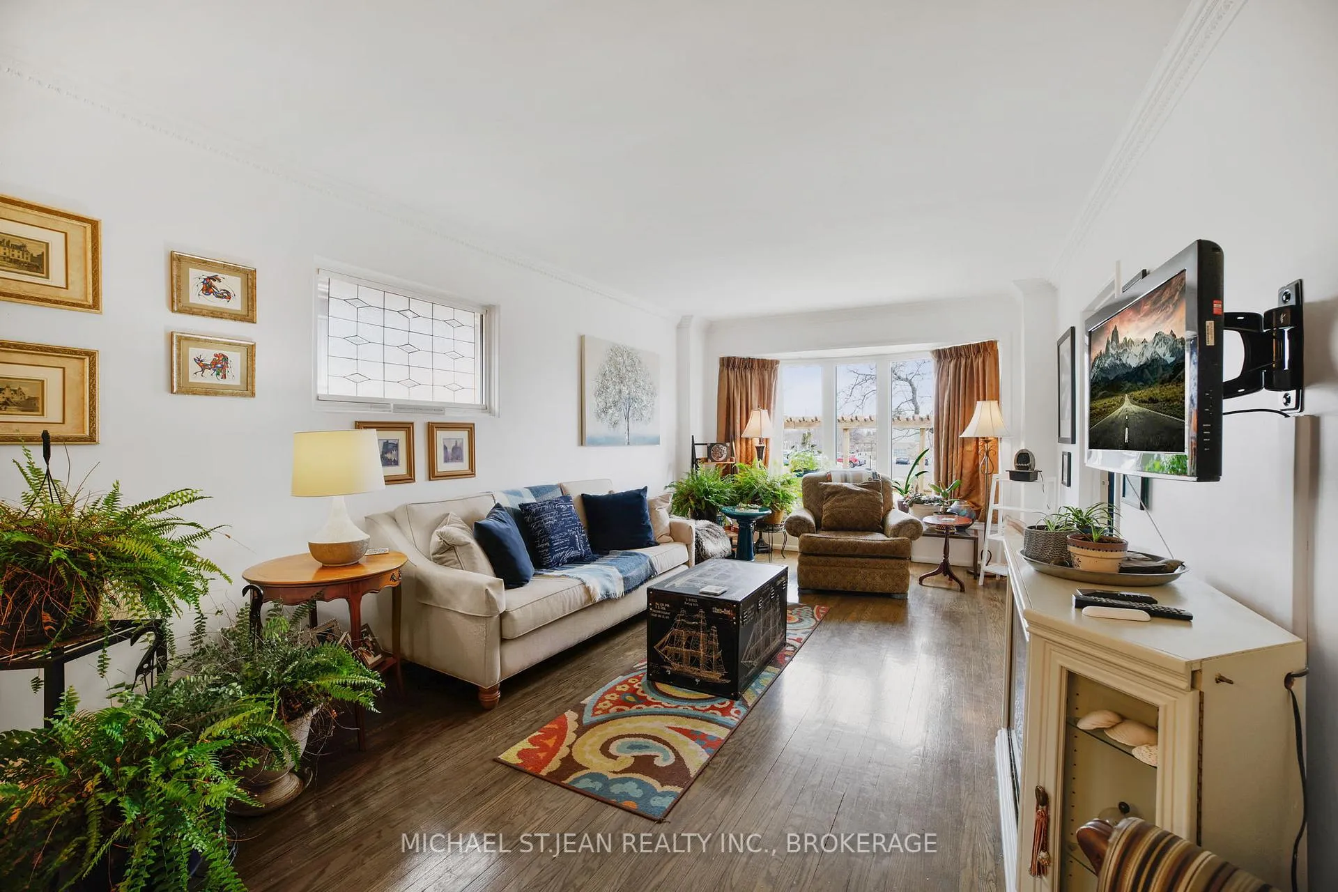 Photo 7 of 140 Burkholder Drive, Hamilton, Burkholme — HOMEH