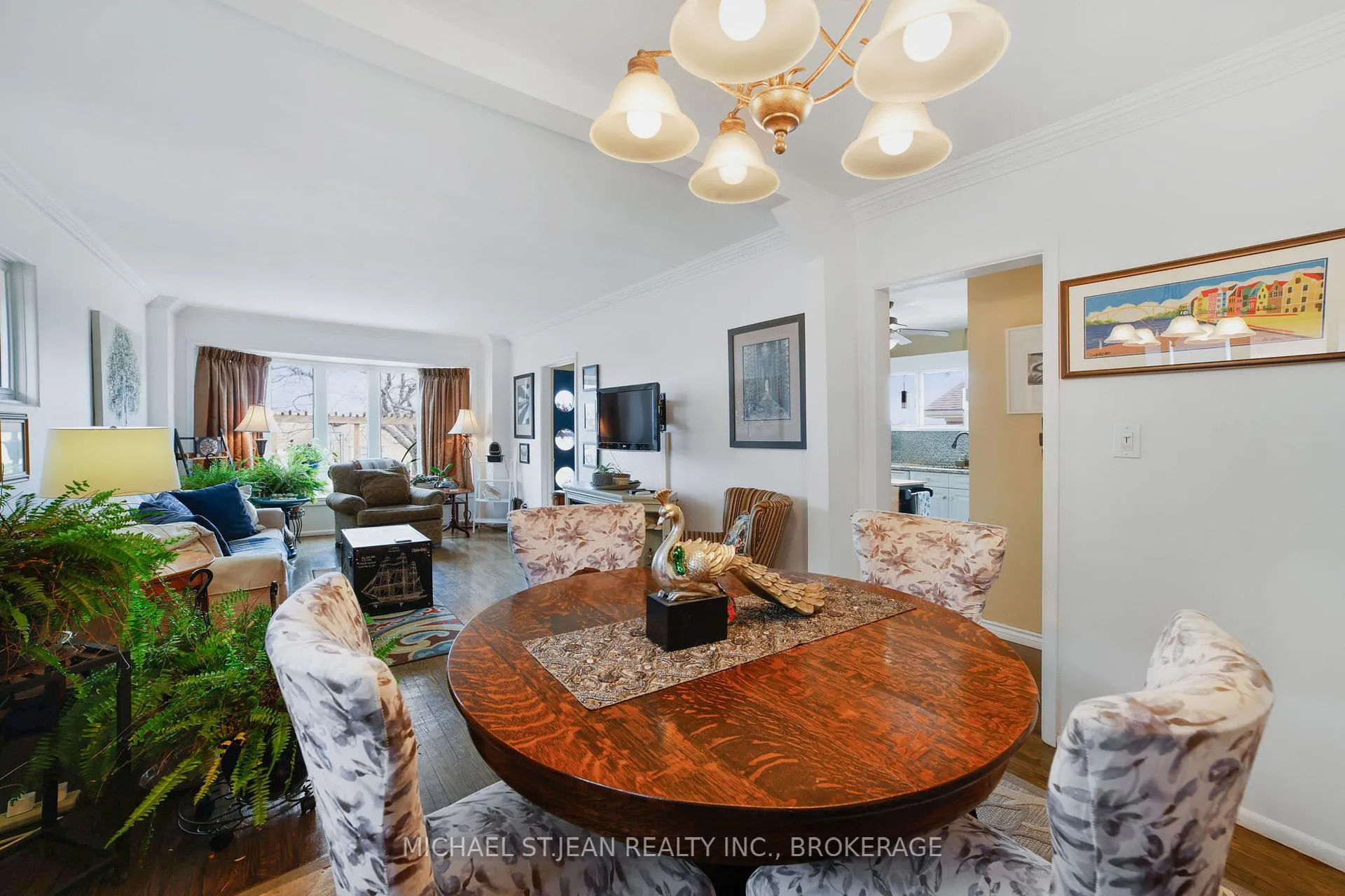 Photo 11 of 140 Burkholder Drive, Hamilton, Burkholme — HOMEH