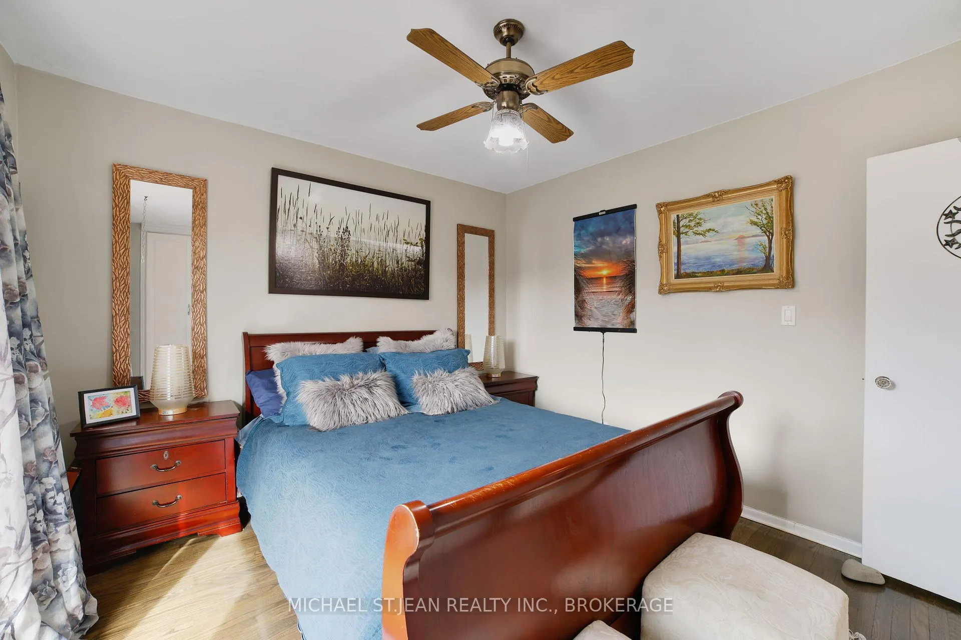 Photo 19 of 140 Burkholder Drive, Hamilton, Burkholme — HOMEH