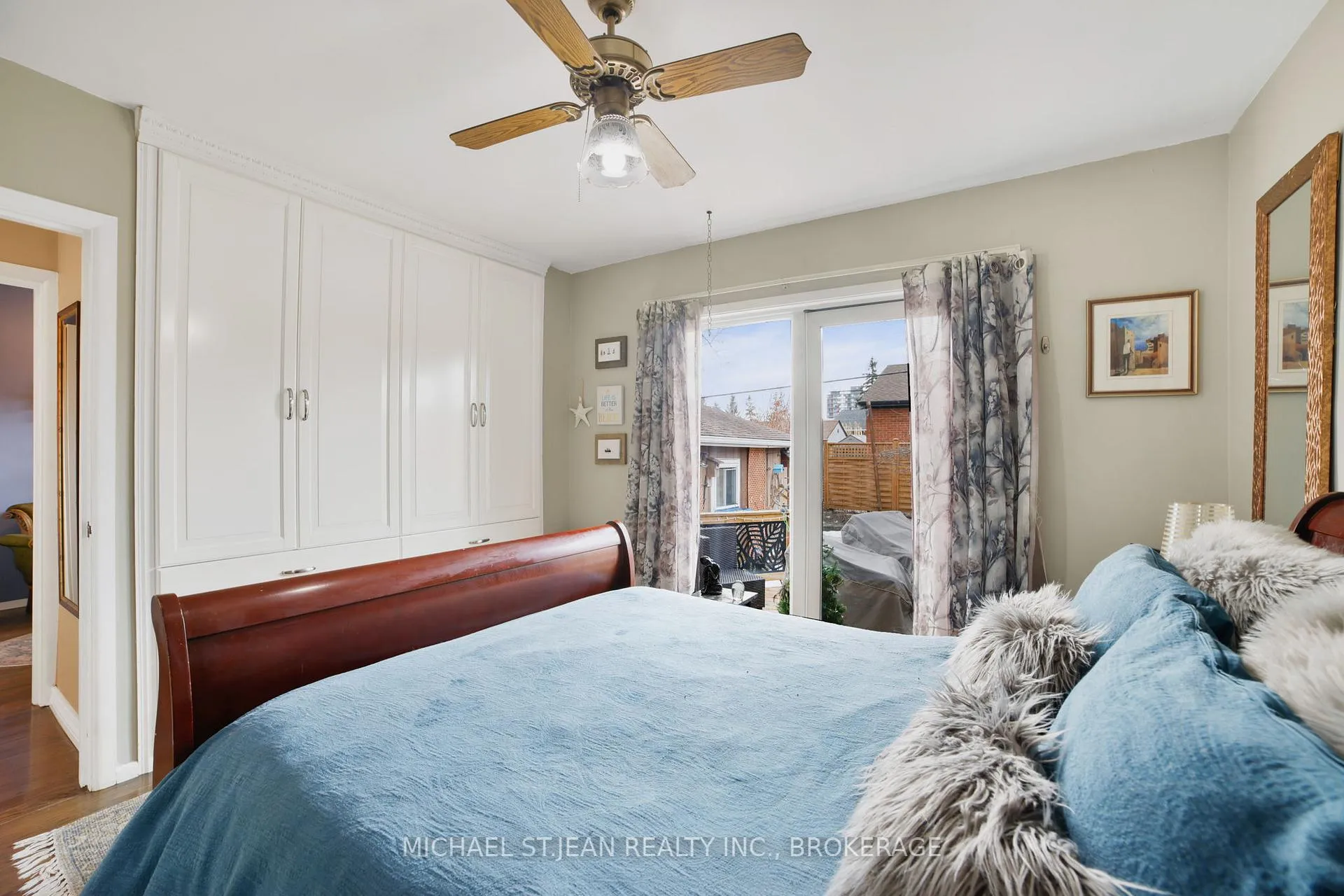 Photo 21 of 140 Burkholder Drive, Hamilton, Burkholme — HOMEH