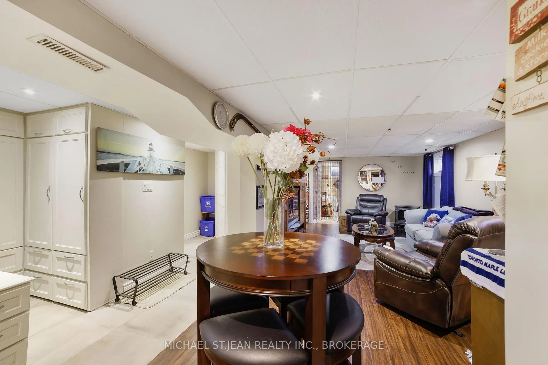 Photo 31 of 140 Burkholder Drive, Hamilton, Burkholme — HOMEH