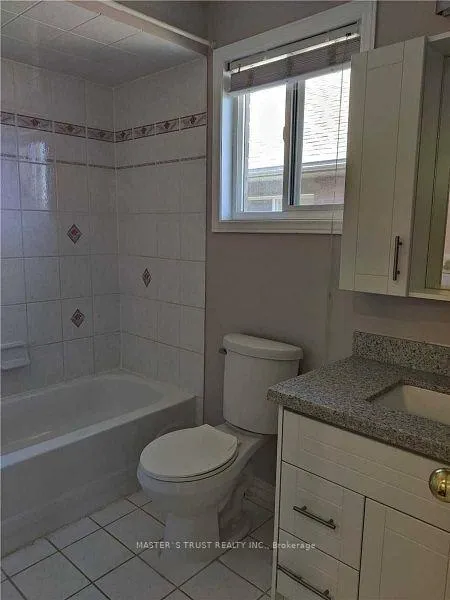 Photo 11 of 31 Marathon Avenue, Vaughan, Patterson — HOMEH