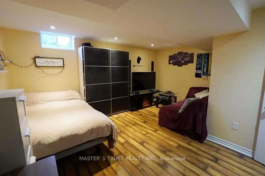 Photo 14 of 31 Marathon Avenue, Vaughan, Patterson — HOMEH