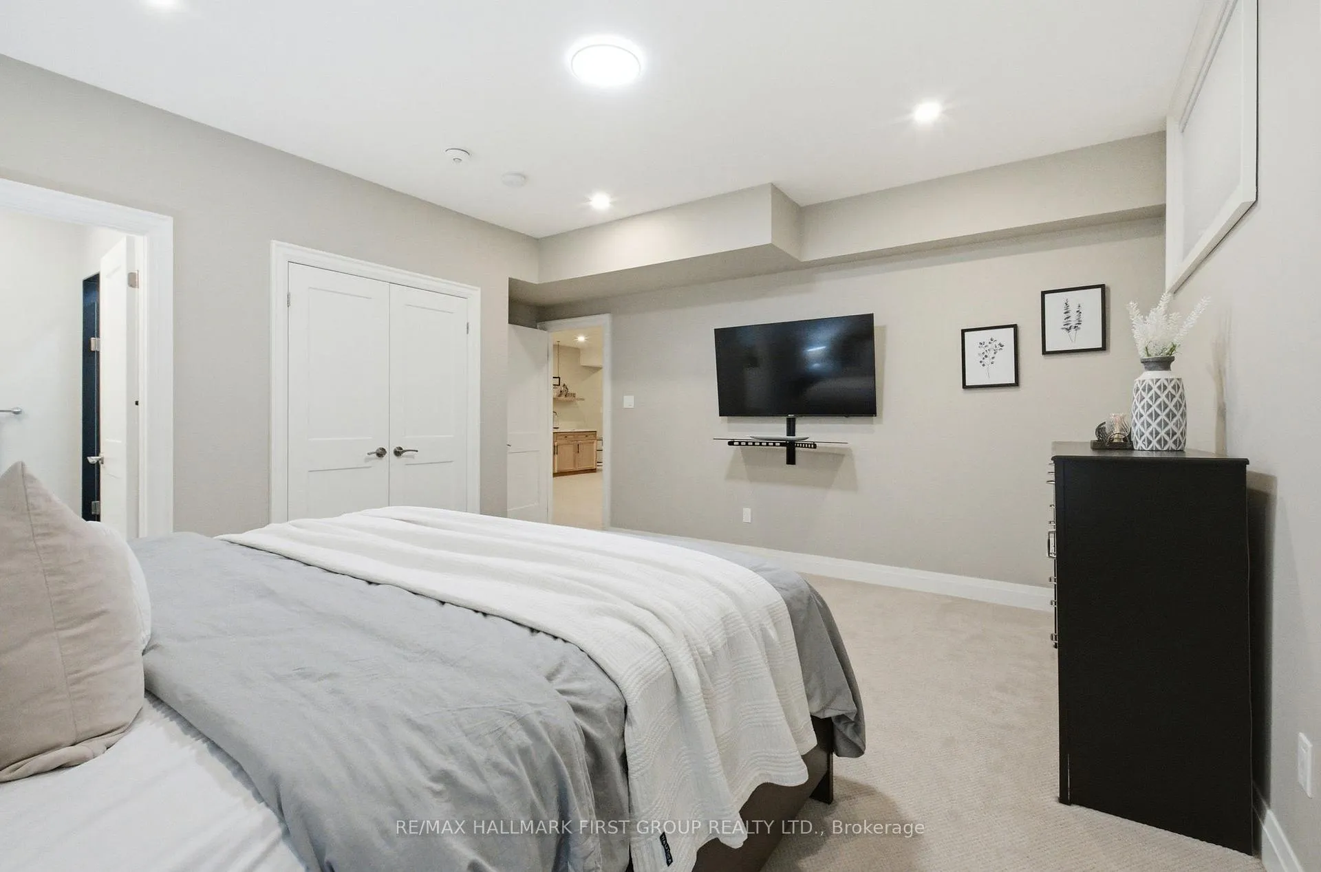 Photo 41 of 1682 Heathside Crescent, Pickering, Liverpool — HOMEH