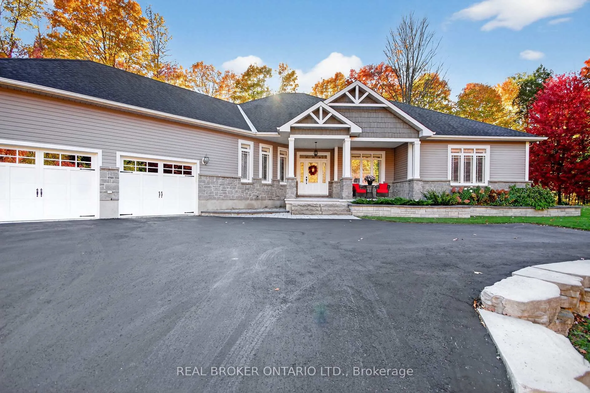 Photo 3 of 14 Cavalry Crescent, North Grenville, North Grenville Twp (Kemptville South) — HOMEH