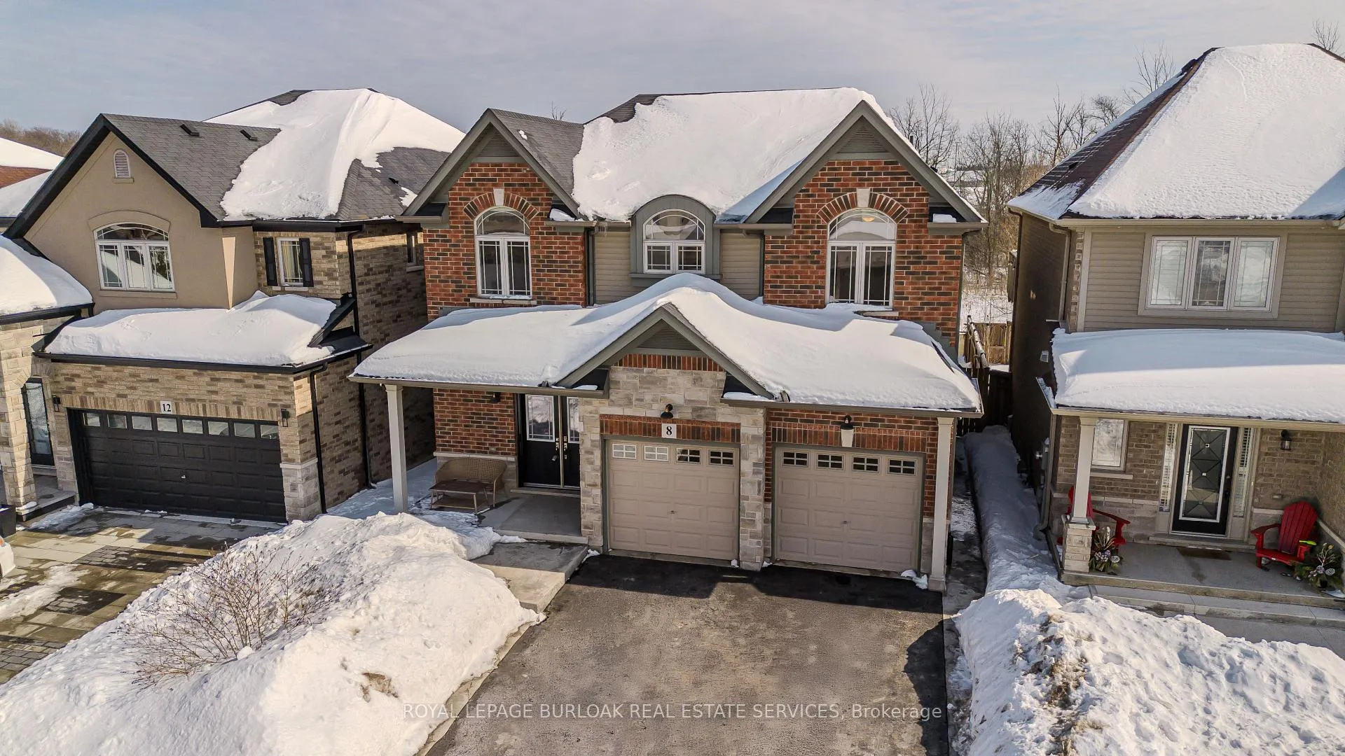 Front of 8 Thornbury Court