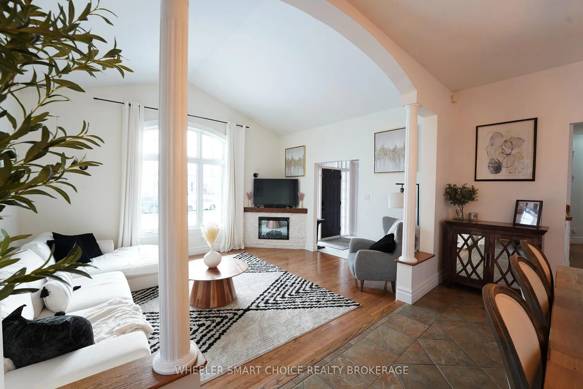 Photo 5 of 1757 MacIntyre Avenue, Cornwall — HOMEH