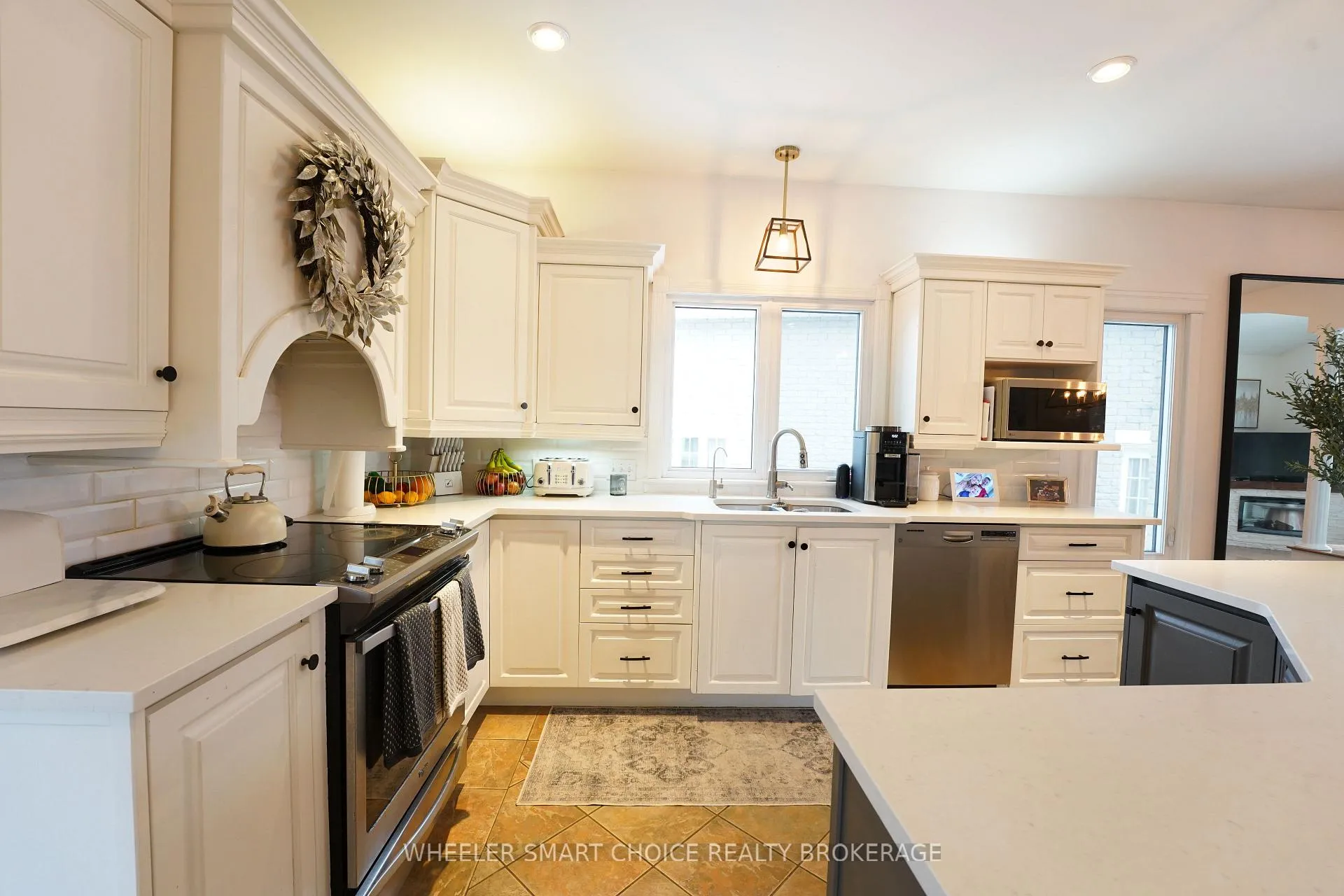 Photo 11 of 1757 MacIntyre Avenue, Cornwall — HOMEH