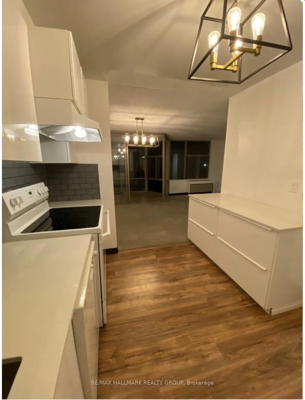 Photo 7 of Unit 508, 2759 Carousel Crescent, Ottawa, Emerald Woods/Sawmill Creek — HOMEH