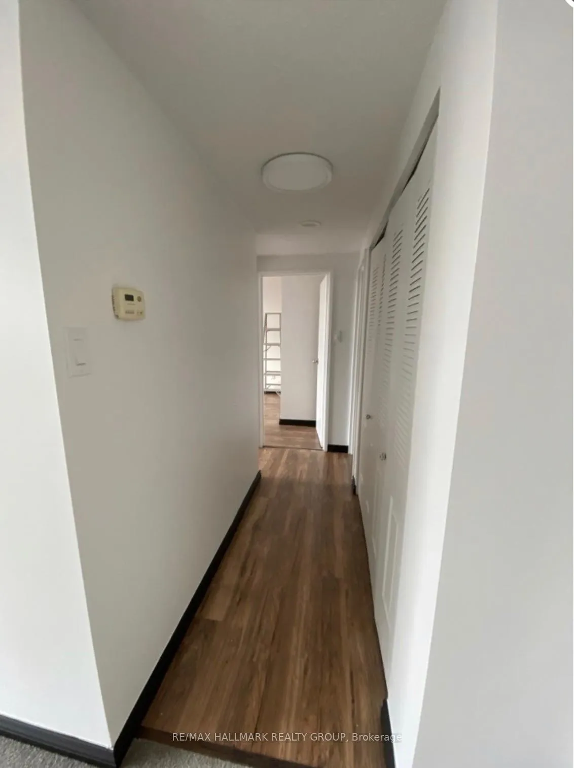 Photo 8 of Unit 508, 2759 Carousel Crescent, Ottawa, Emerald Woods/Sawmill Creek — HOMEH