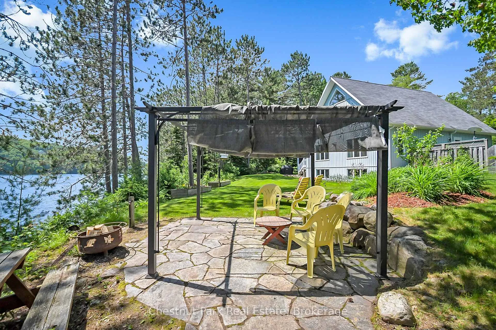 Photo 16 of 93 Lakeview Lane, Joly — HOMEH