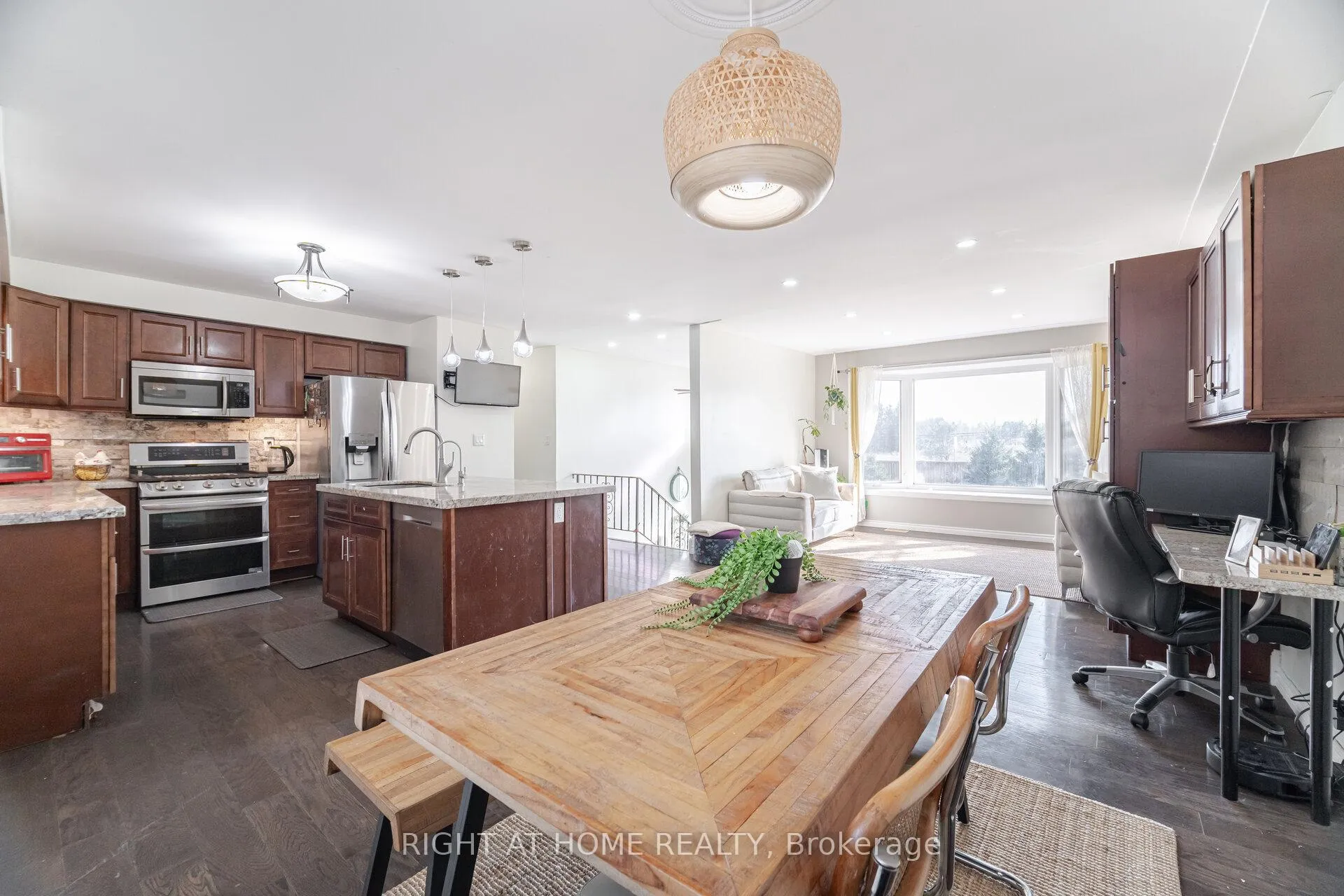 Photo 9 of 2130 Highway 6, Hamilton, Rural Flamborough — HOMEH
