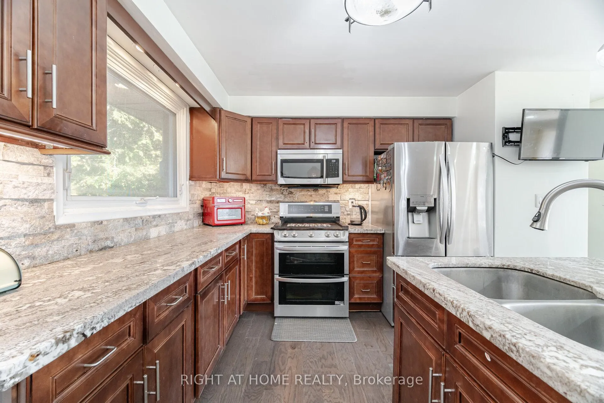 Photo 12 of 2130 Highway 6, Hamilton, Rural Flamborough — HOMEH