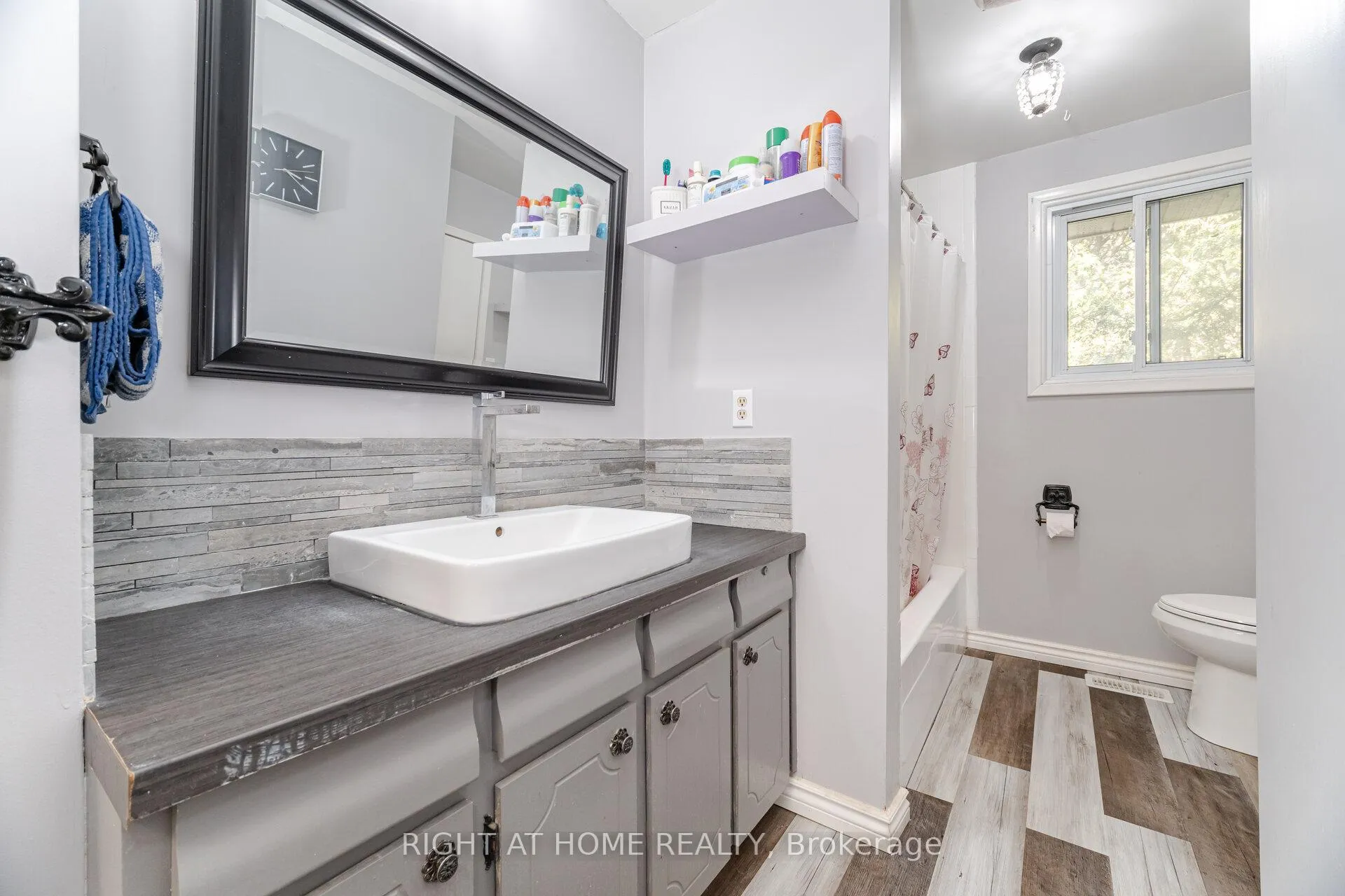 Photo 15 of 2130 Highway 6, Hamilton, Rural Flamborough — HOMEH