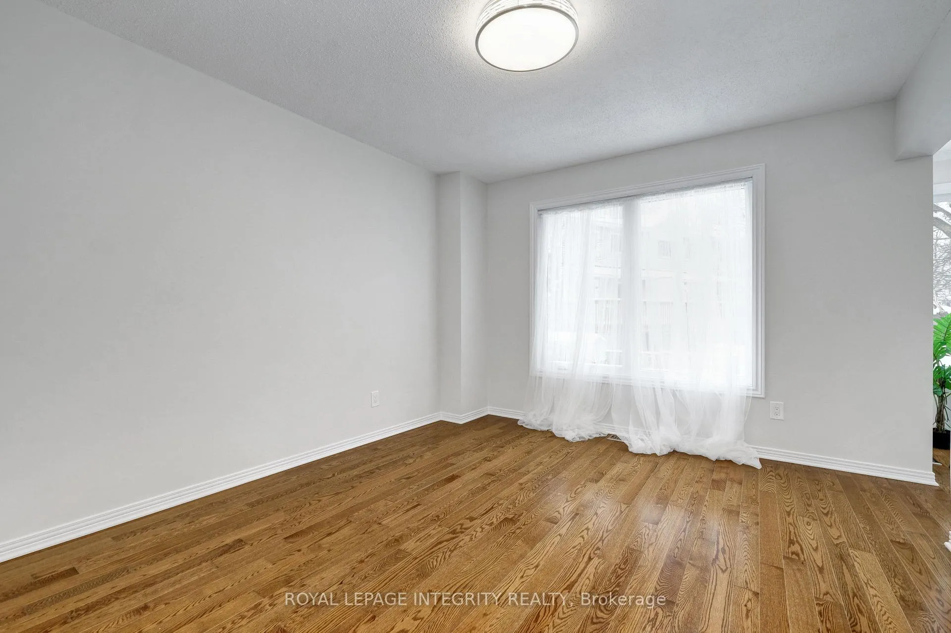 Photo 8 of 2177 Lenester Avenue, Ottawa, McKellar Heights/Glabar Park — HOMEH