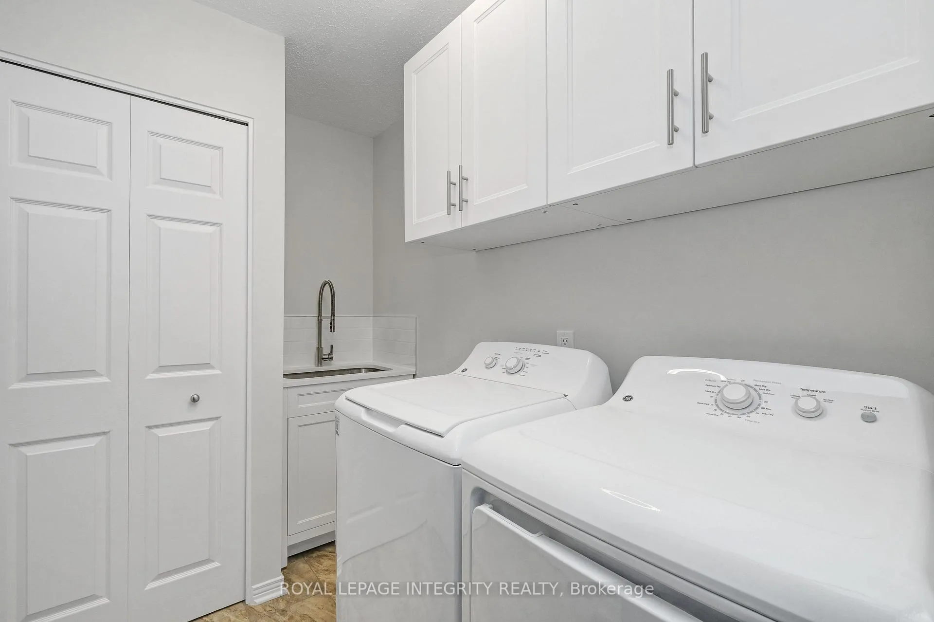 Photo 16 of 2177 Lenester Avenue, Ottawa, McKellar Heights/Glabar Park — HOMEH