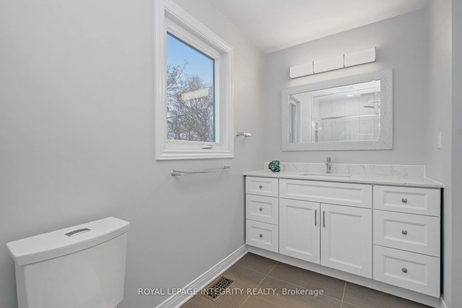 Photo 20 of 2177 Lenester Avenue, Ottawa, McKellar Heights/Glabar Park — HOMEH