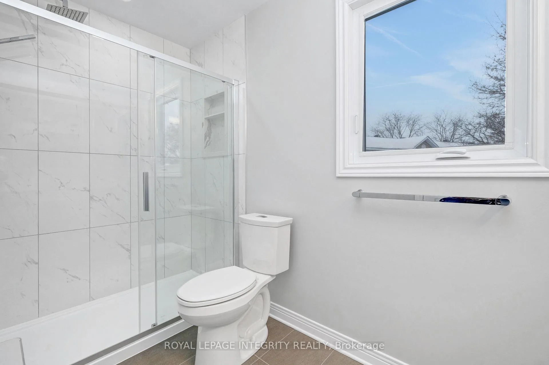Photo 21 of 2177 Lenester Avenue, Ottawa, McKellar Heights/Glabar Park — HOMEH