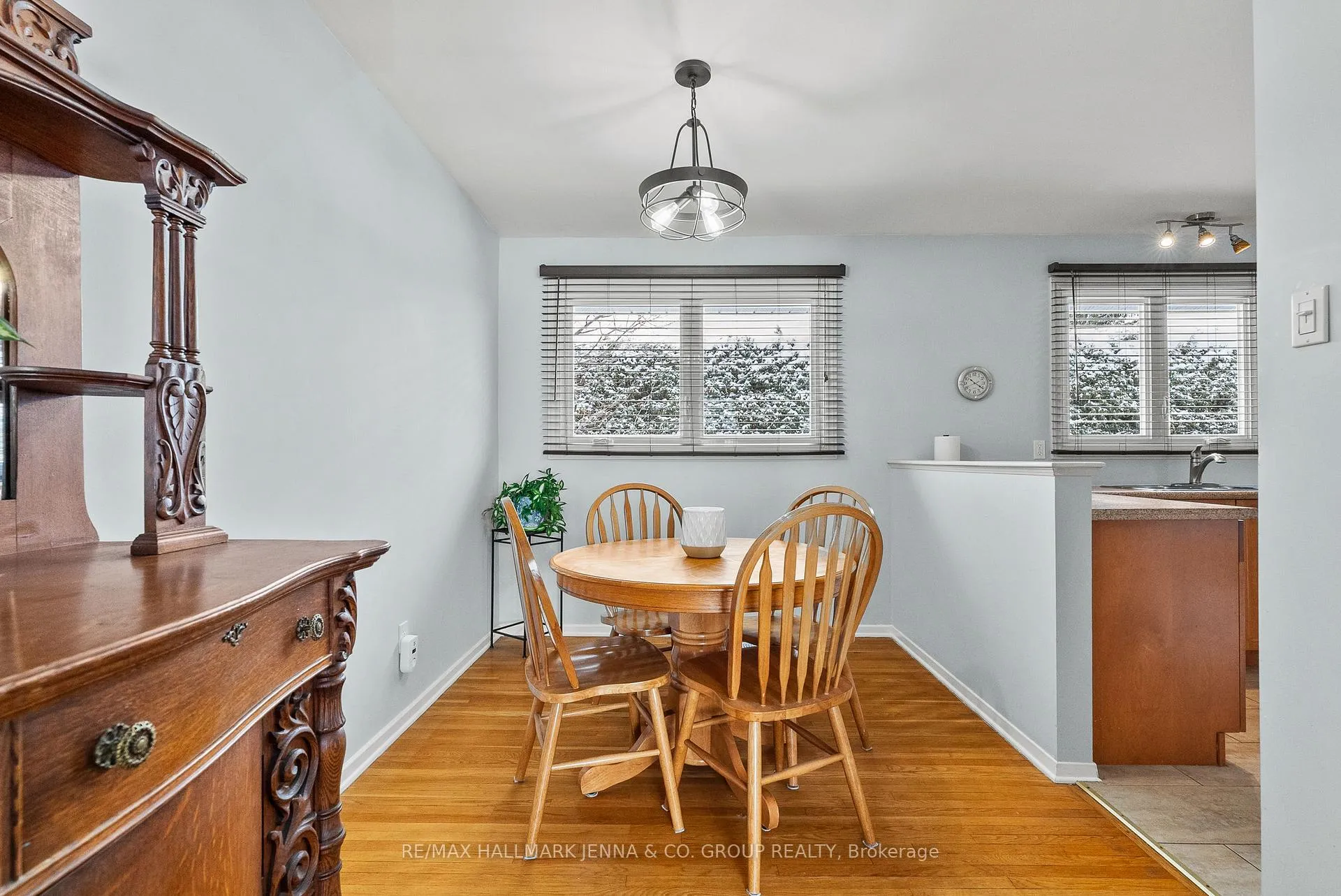 Photo 9 of 11 Tripp Crescent, Ottawa, Barrhaven - Pheasant Run — HOMEH