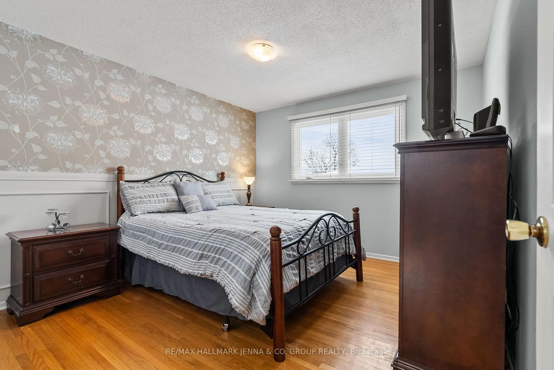 Photo 15 of 11 Tripp Crescent, Ottawa, Barrhaven - Pheasant Run — HOMEH
