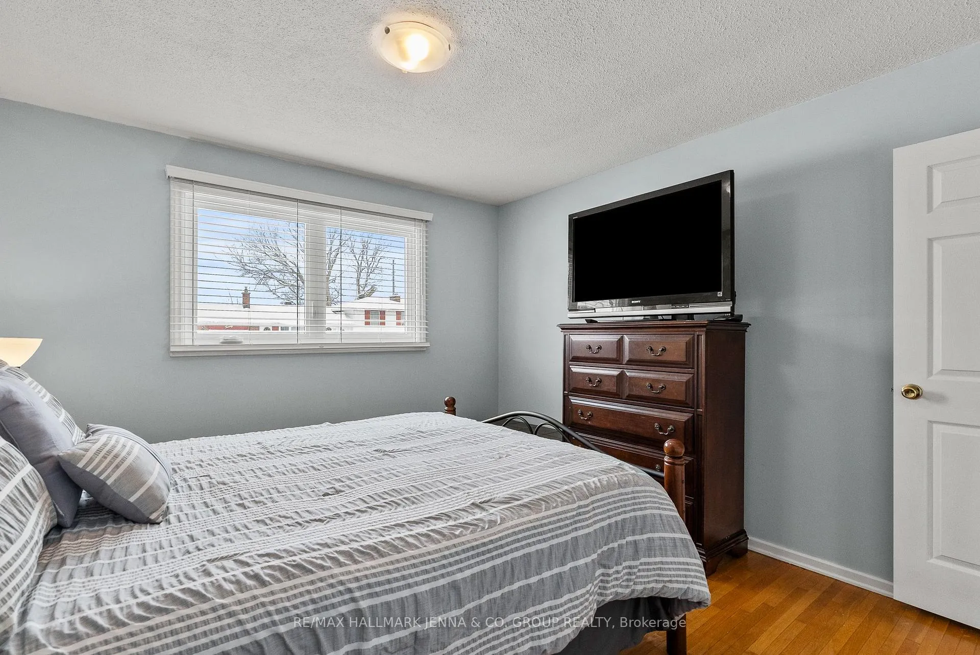 Photo 16 of 11 Tripp Crescent, Ottawa, Barrhaven - Pheasant Run — HOMEH