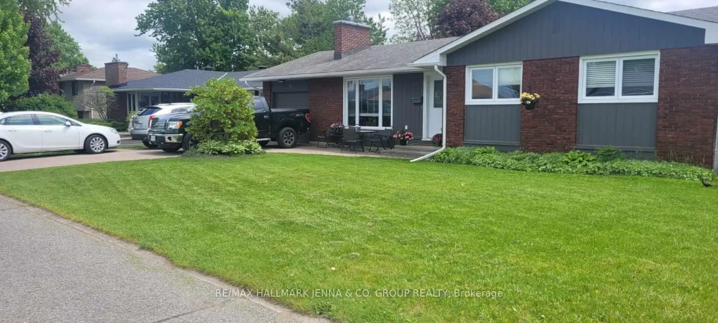 Photo 30 of 11 Tripp Crescent, Ottawa, Barrhaven - Pheasant Run — HOMEH