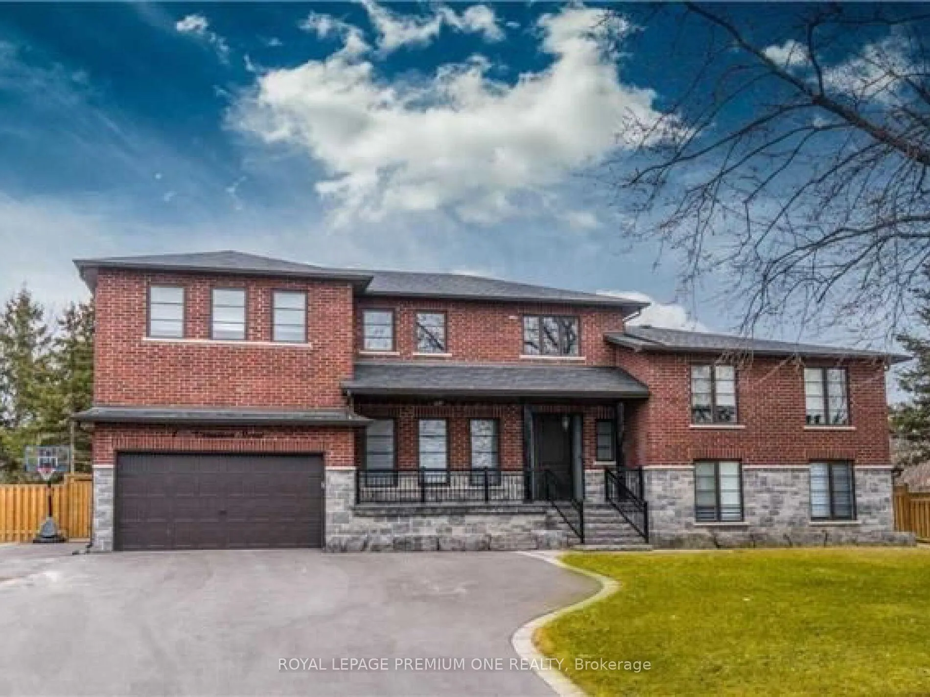 Photo 2 of 119 Dennison Street, King, King City — HOMEH