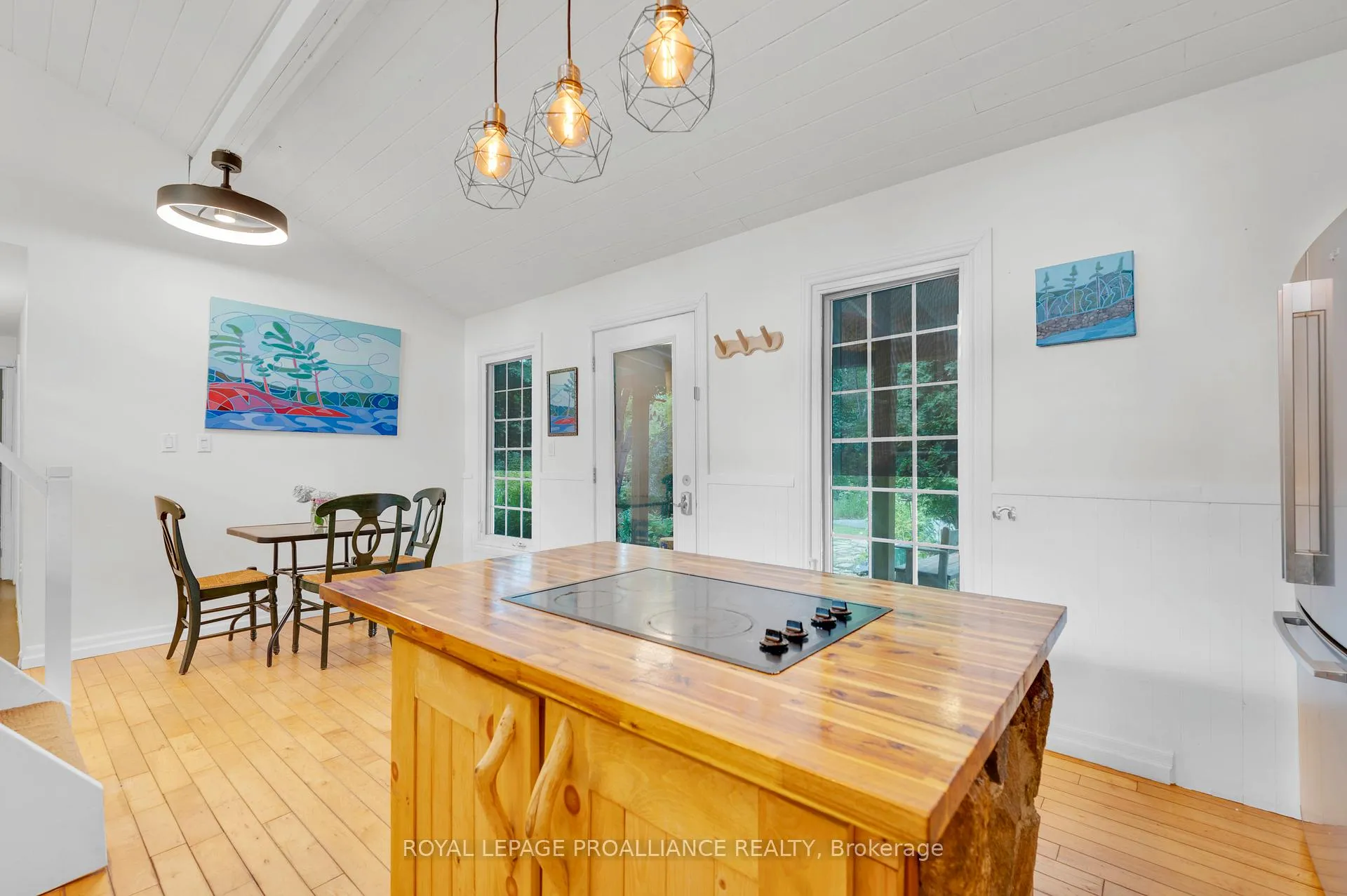 Photo 8 of 2704 Elm Tree Road, Frontenac, Frontenac Centre — HOMEH