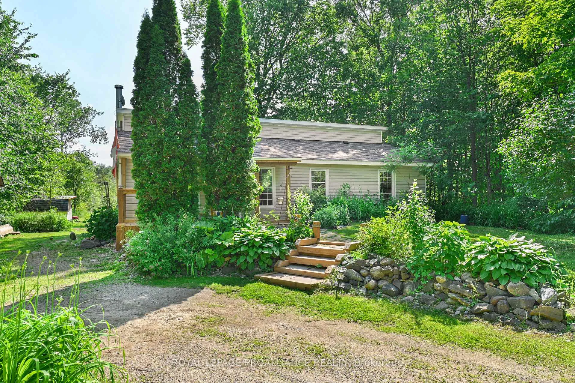 Photo 37 of 2704 Elm Tree Road, Frontenac, Frontenac Centre — HOMEH