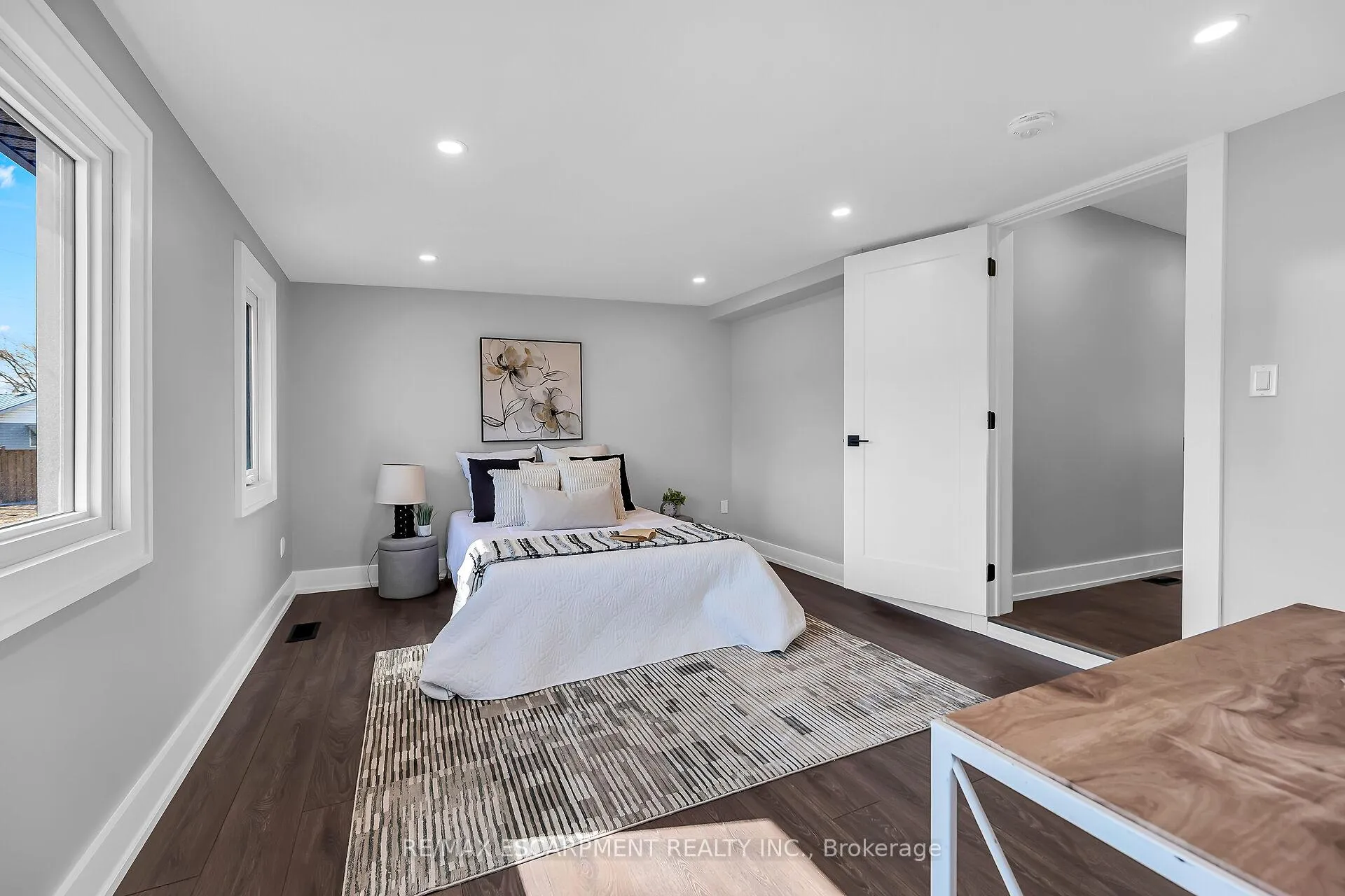 Photo 20 of 2024 Second Avenue, Haldimand — HOMEH