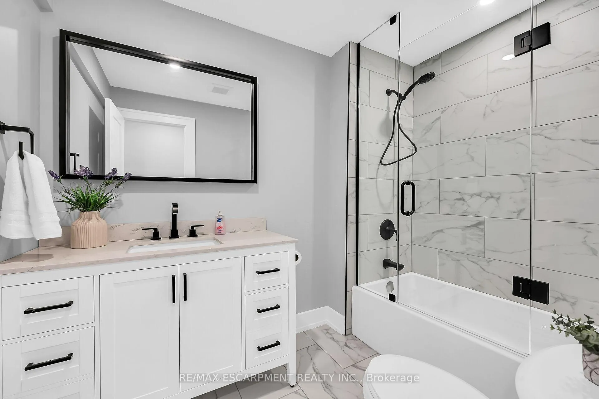 Photo 30 of 2024 Second Avenue, Haldimand — HOMEH
