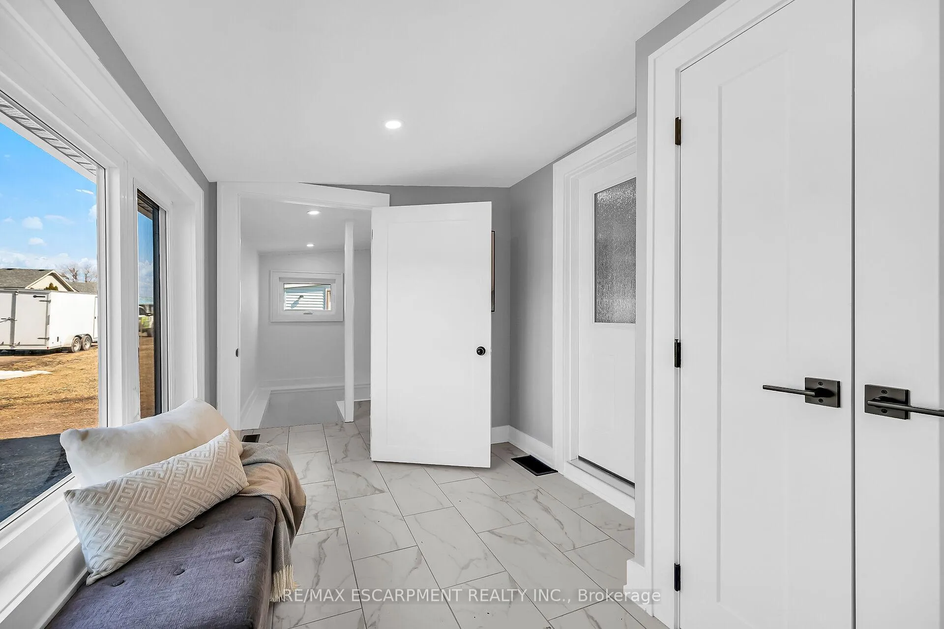 Photo 34 of 2024 Second Avenue, Haldimand — HOMEH