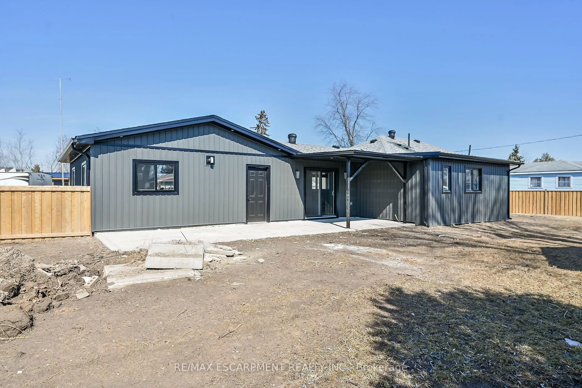 Photo 37 of 2024 Second Avenue, Haldimand — HOMEH