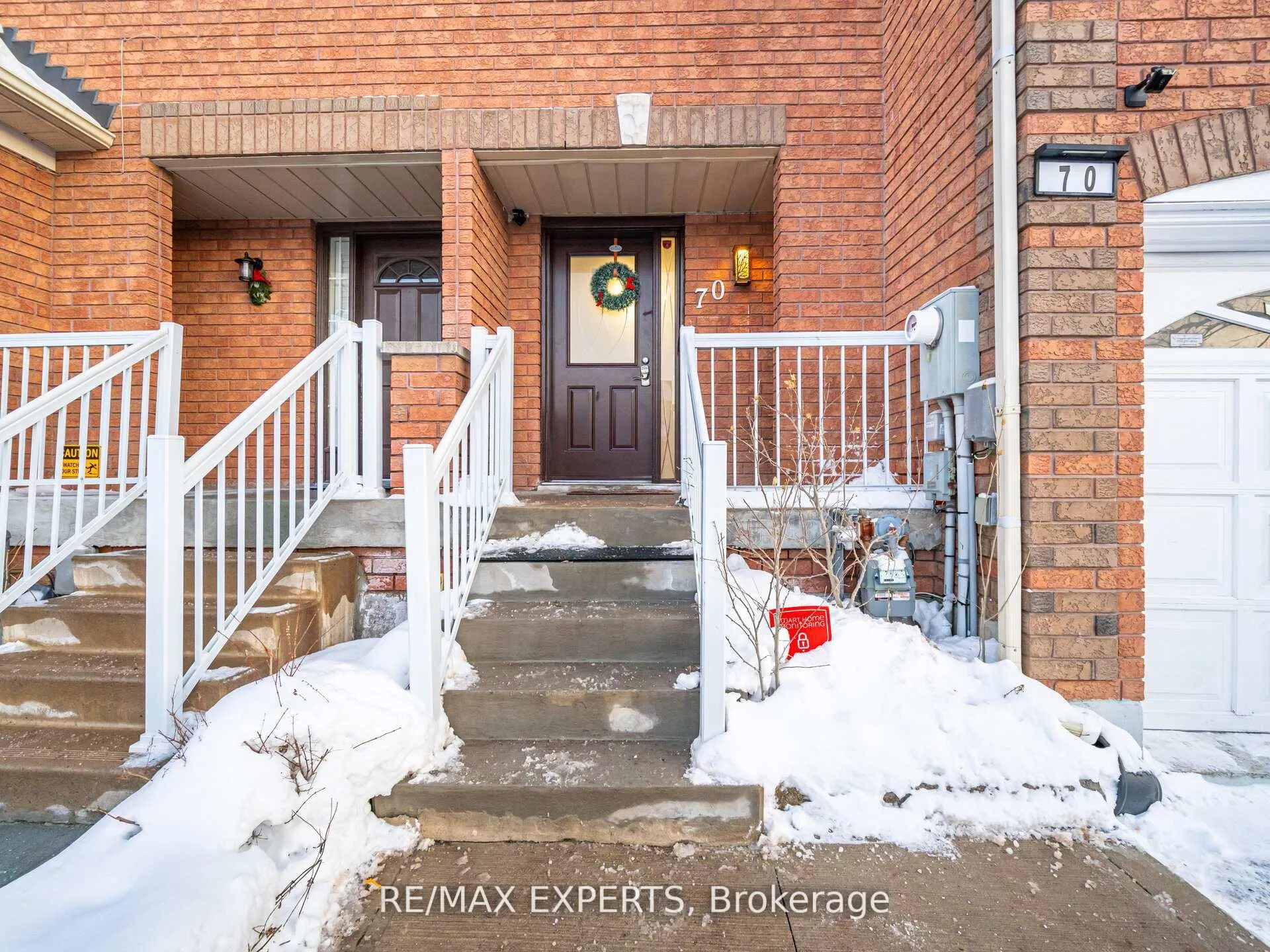 Photo 4 of 70 Twin Pines Crescent, Brampton, Northwest Sandalwood Parkway — HOMEH