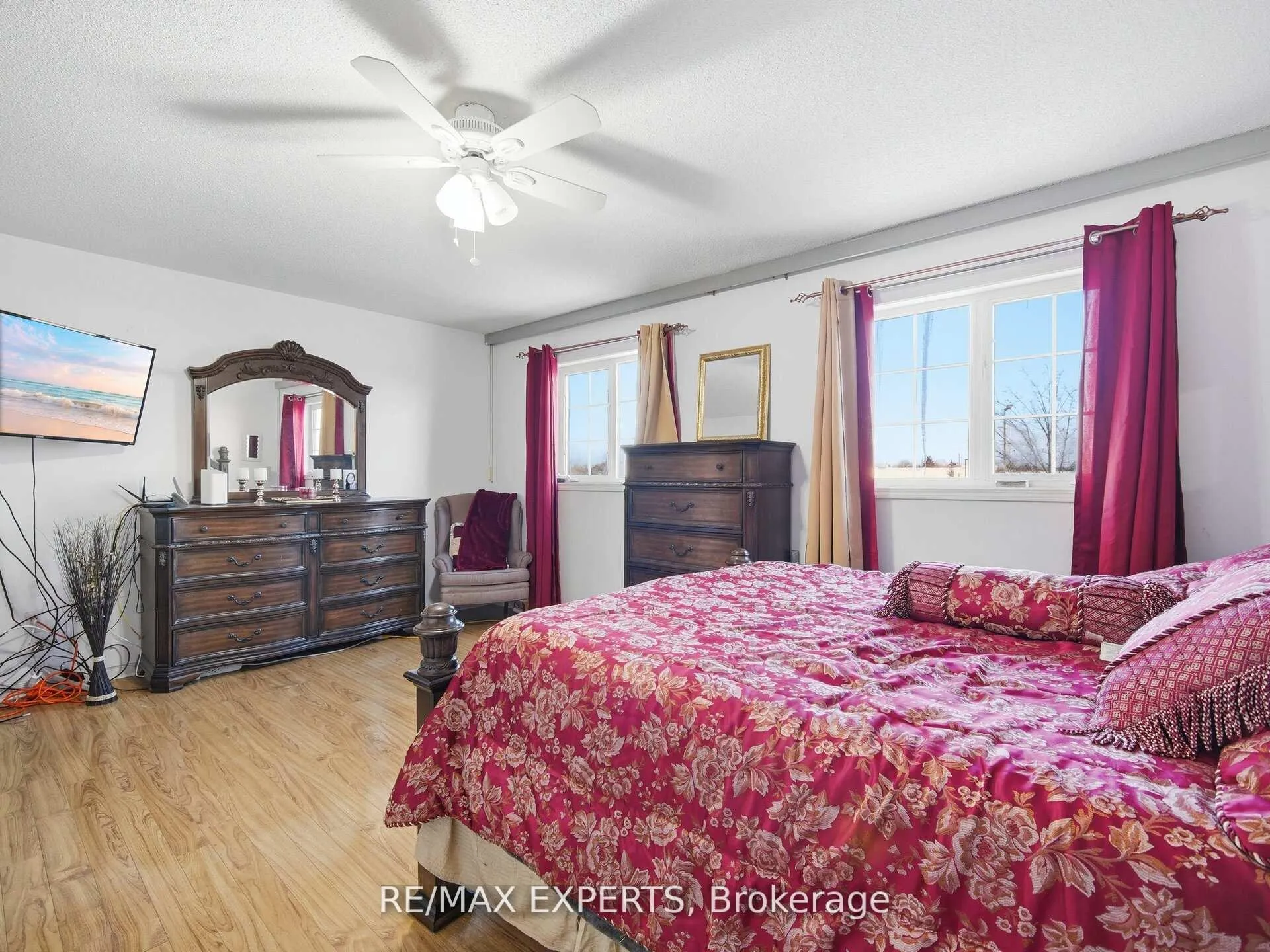 Photo 24 of 70 Twin Pines Crescent, Brampton, Northwest Sandalwood Parkway — HOMEH
